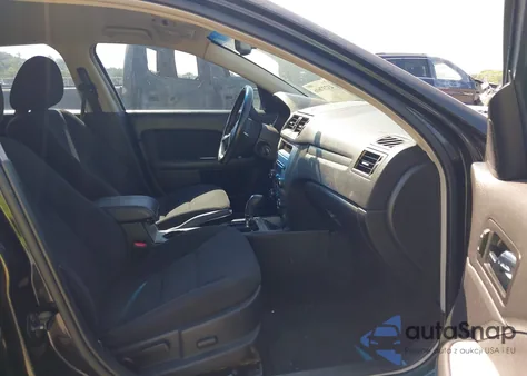 2010 Ford Fusion Hybrid из США, поврежденный, VIN 3FADP0L33AR137184